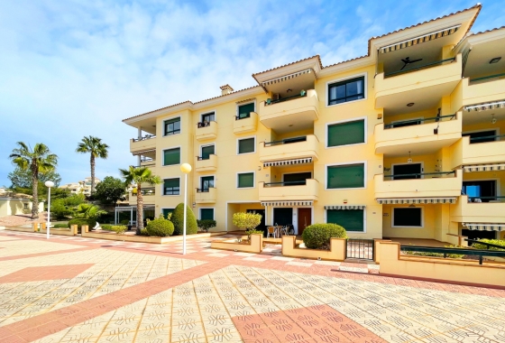 Apartment / flat - Resale - Orihuela Costa - Campos de Golf